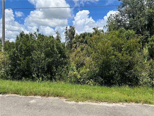 0.25 Acres of Residential Land for Sale in Lehigh Acres, Florida