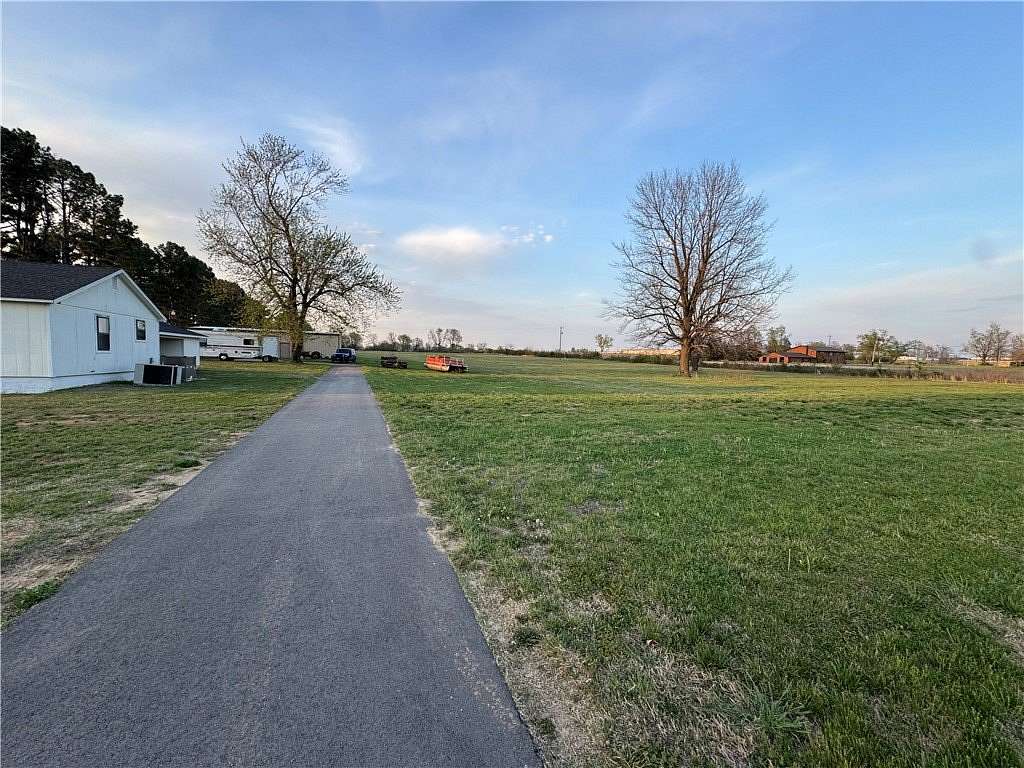 10 Acres of Land for Sale in Rogers, Arkansas