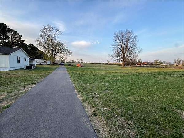 10 Acres of Land for Sale in Rogers, Arkansas