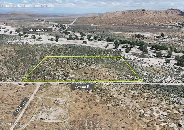 10.4 Acres of Land for Sale in Palmdale, California