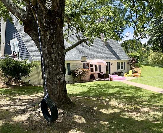 8.39 Acres of Land with Home for Sale in Albany, Kentucky