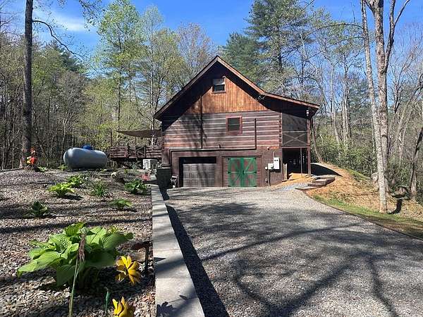 10 Acres of Recreational Land with Home for Sale in Murphy, North Carolina