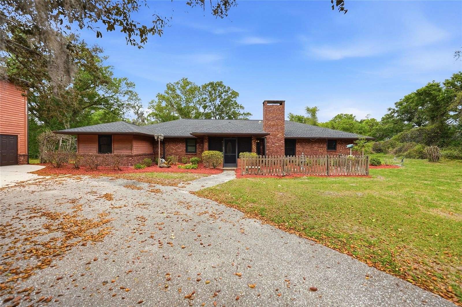 6.47 Acres of Land with Home for Sale in Arcadia, Florida