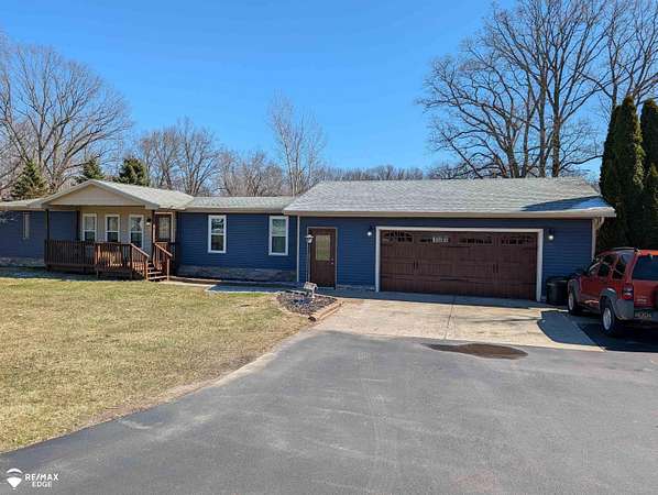 3.3 Acres of Improved Mixed-Use Land for Sale in Davison, Michigan