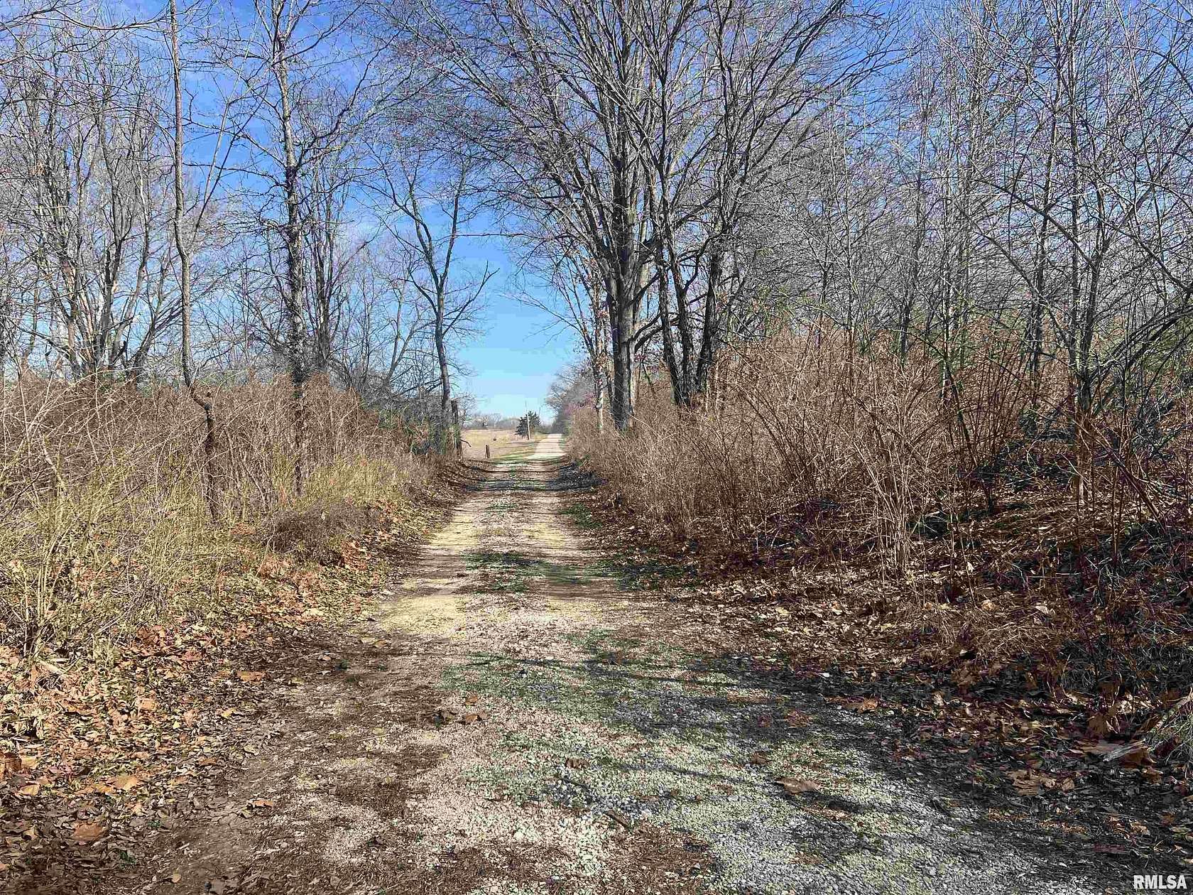 32.3 Acres of Land for Sale in Lewistown, Illinois