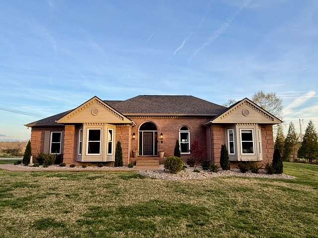 19.5 Acres of Land with Home for Sale in Chapmansboro, Tennessee