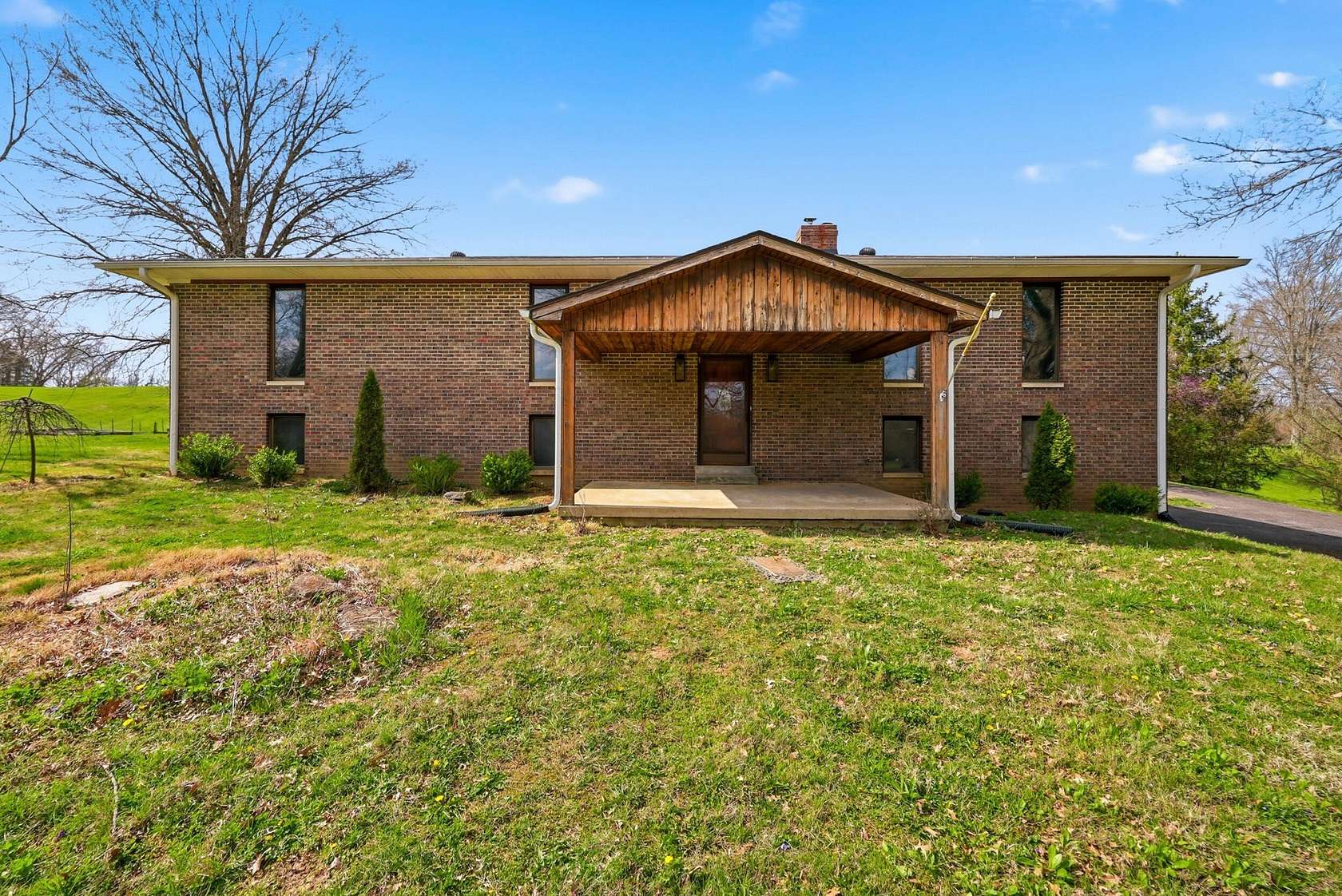 5.55 Acres of Land with Home for Sale in Lawrenceburg, Kentucky