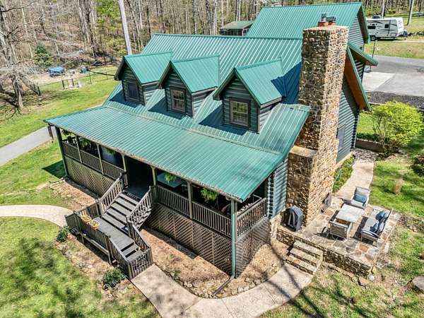 13 Acres of Land with Home for Sale in Bryant, Alabama