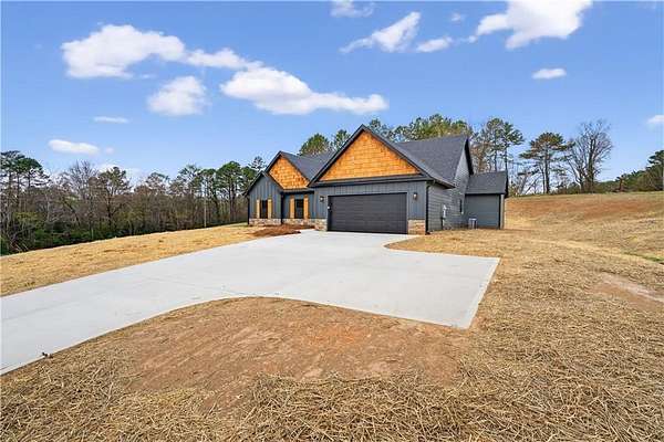 1.52 Acres of Land with Home for Sale in Ellijay, Georgia