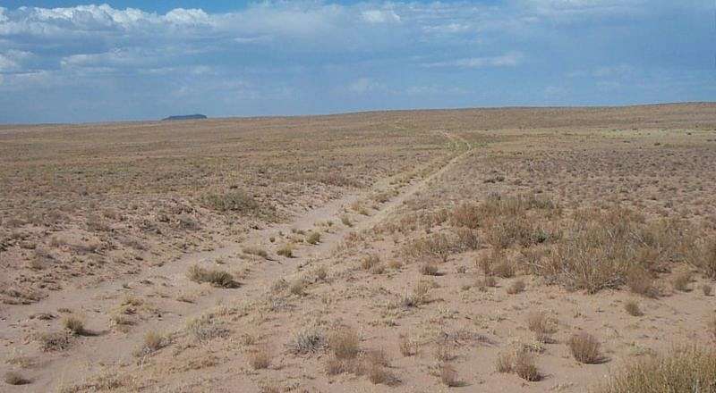 2.5 Acres of Residential Land for Sale in Sun Valley, Arizona