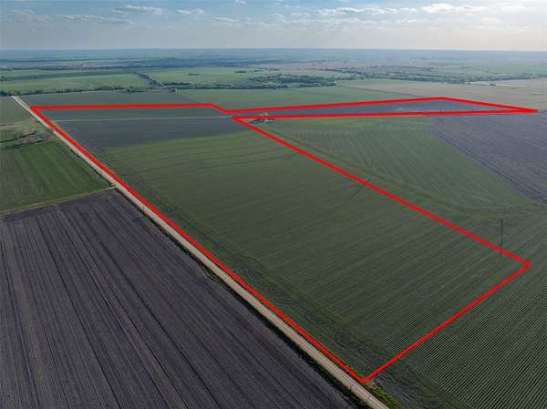 93 Acres of Agricultural & Residential Land for Sale in Bartlett, Texas