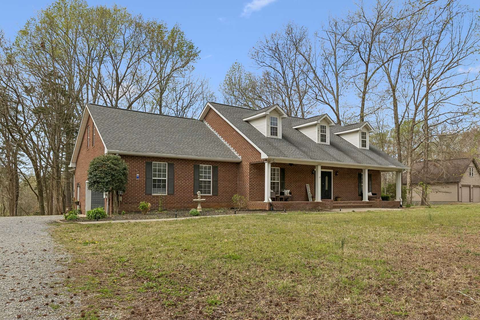 2.29 Acres of Land with Home for Sale in Pleasant View, Tennessee