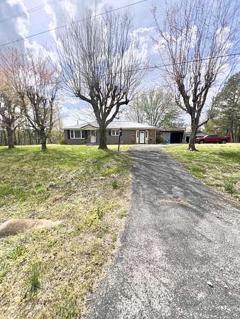 21.5 Acres of Recreational Land with Home for Sale in White Plains, Kentucky