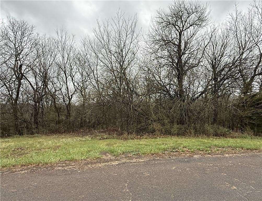 2 Acres of Residential Land for Sale in Atchison, Kansas