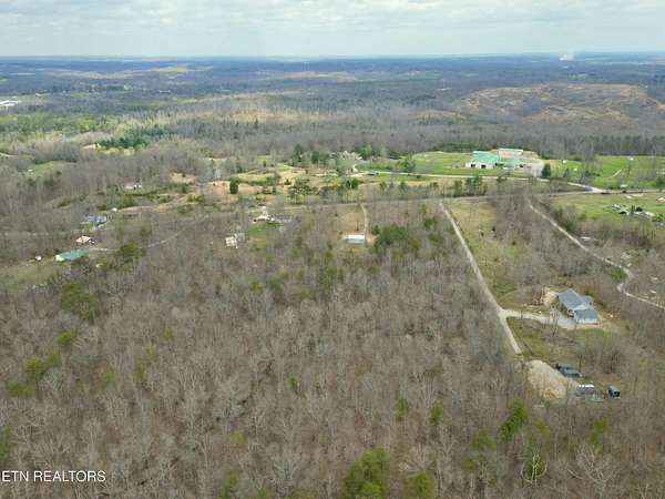 5 Acres of Residential Land for Sale in Crossville, Tennessee