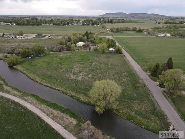 5.5 Acres of Land for Sale in Menan, Idaho