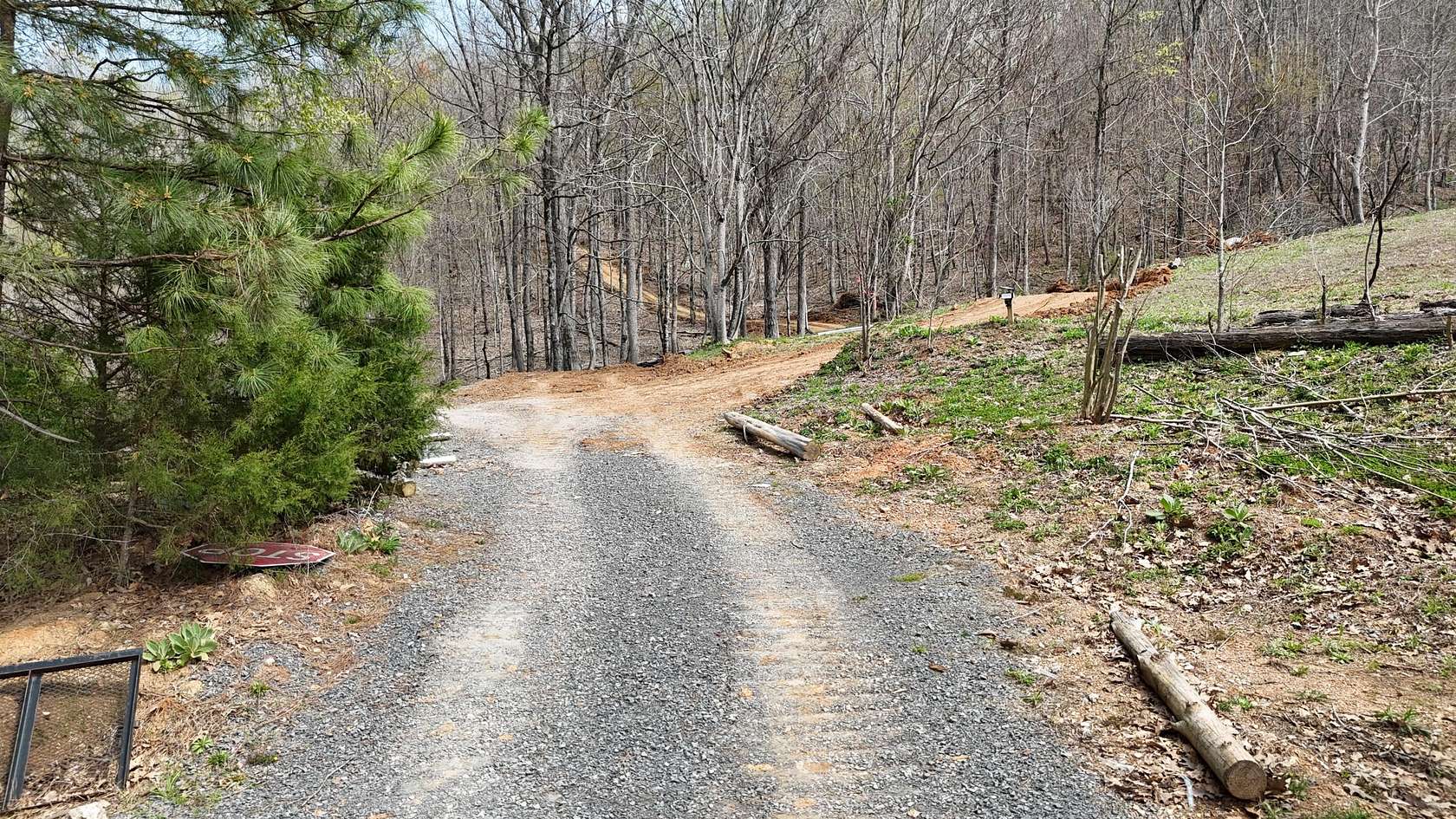 3 Acres of Residential Land for Sale in Decatur, Tennessee