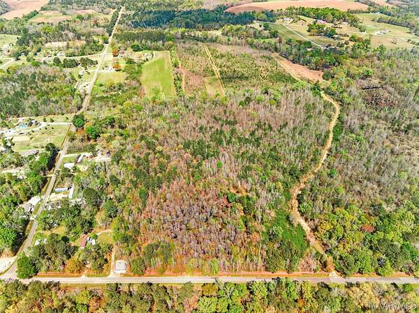 31 Acres of Land for Sale in Wetumpka, Alabama