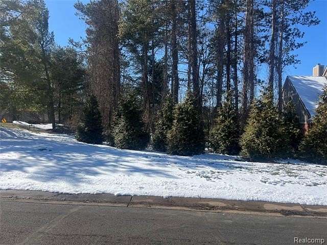 0.44 Acres of Residential Land for Sale in Walled Lake, Michigan