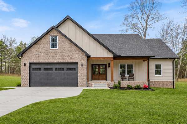 2 Acres of Land with Home for Sale in Dickson, Tennessee