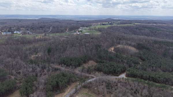 16 Acres of Land for Sale in Crossville, Tennessee
