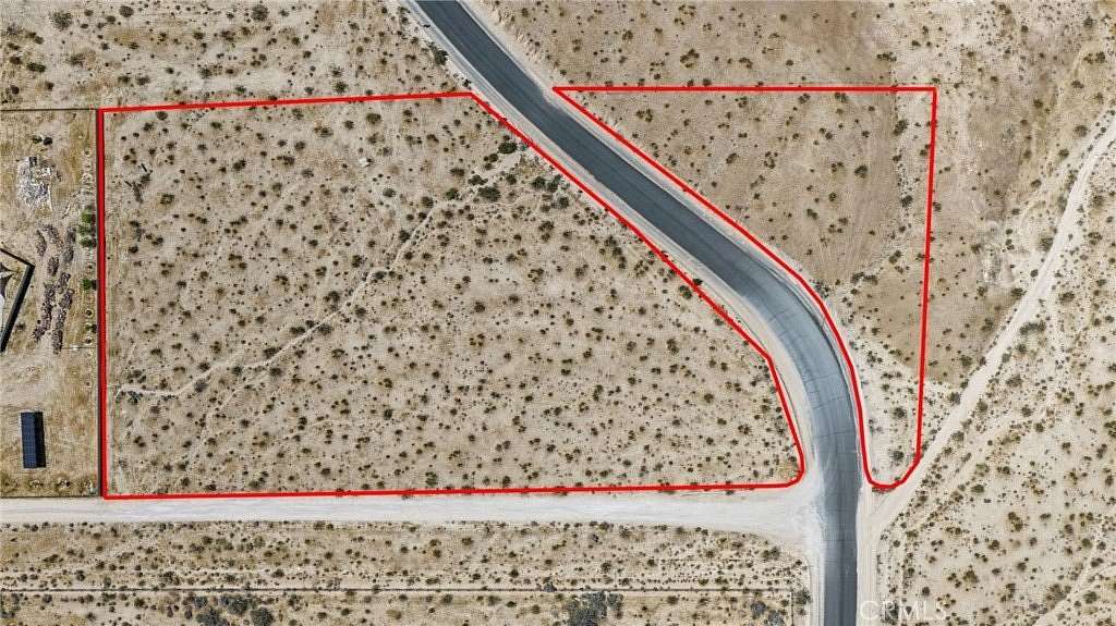 3.13 Acres of Land for Sale in Helendale, California