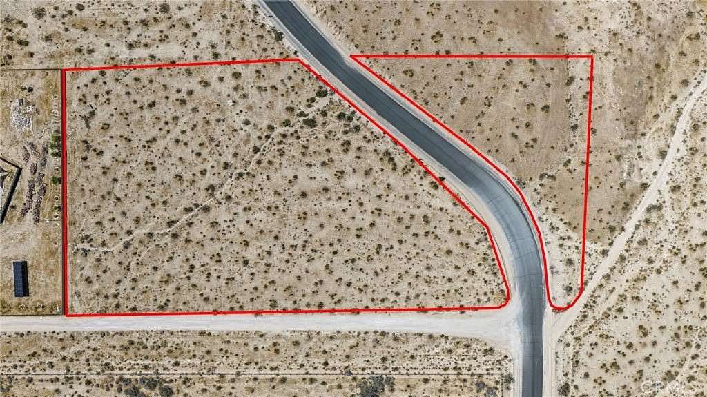 3.13 Acres of Land for Sale in Helendale, California