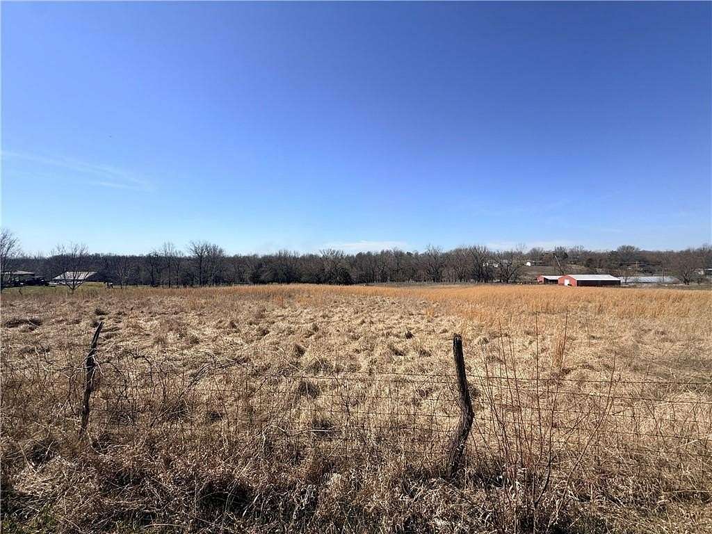 4.3 Acres of Residential Land for Sale in Oak Grove, Missouri