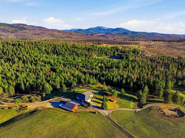 181 Acres of Improved Land for Sale in Elk, Washington