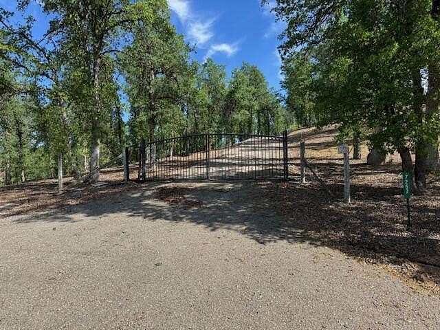 6.73 Acres of Land for Sale in Igo, California