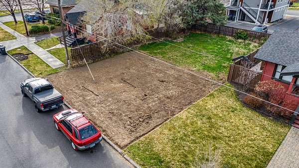 0.1 Acres of Commercial Land for Sale in Bend, Oregon