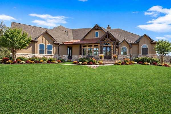 30 Acres of Land with Home for Sale in New Waverly, Texas