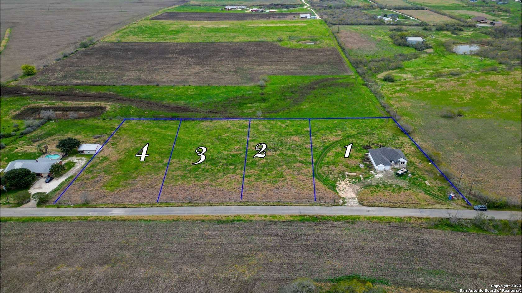 1.25 Acres of Residential Land for Sale in Seguin, Texas