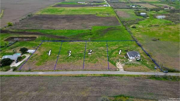 1.25 Acres of Residential Land for Sale in Seguin, Texas
