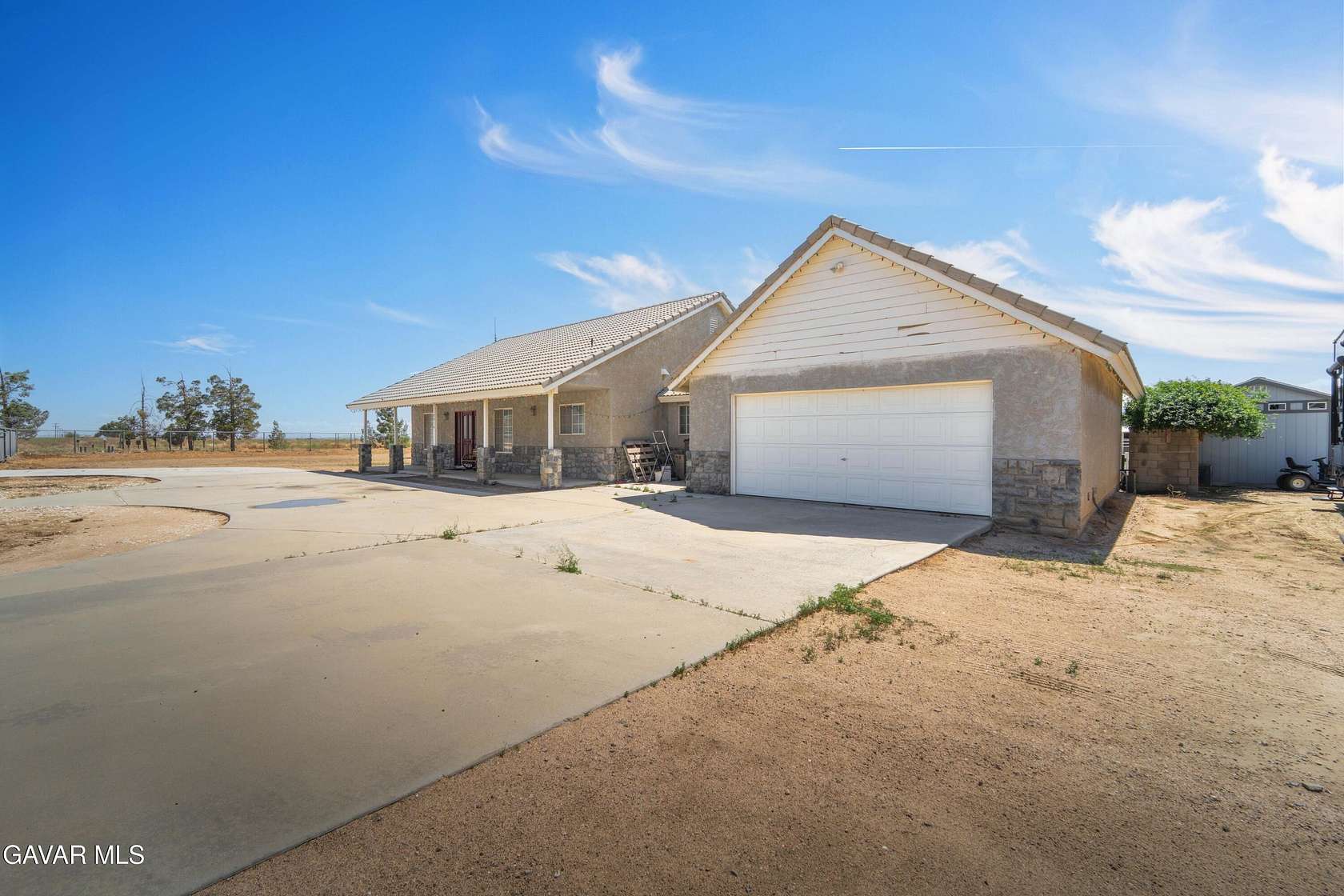 2.13 Acres of Land with Home for Sale in Lancaster, California
