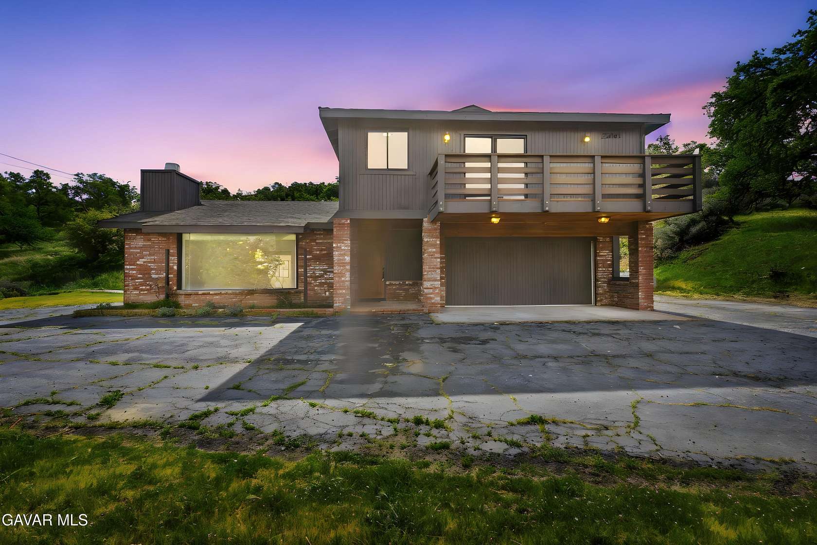 1.52 Acres of Land with Home for Sale in Tehachapi, California