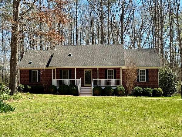 3 Acres of Land with Home for Sale in Amelia Court House, Virginia
