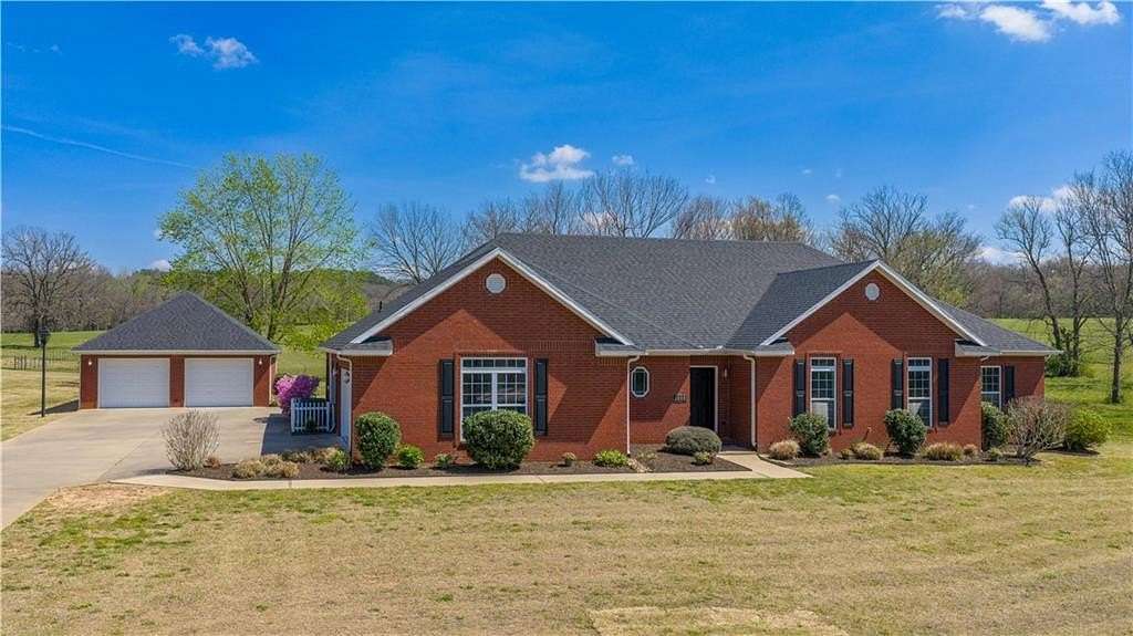 1.78 Acres of Land with Home for Sale in West Fork, Arkansas