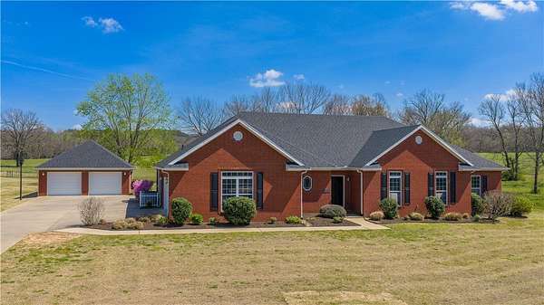 1.78 Acres of Land with Home for Sale in West Fork, Arkansas