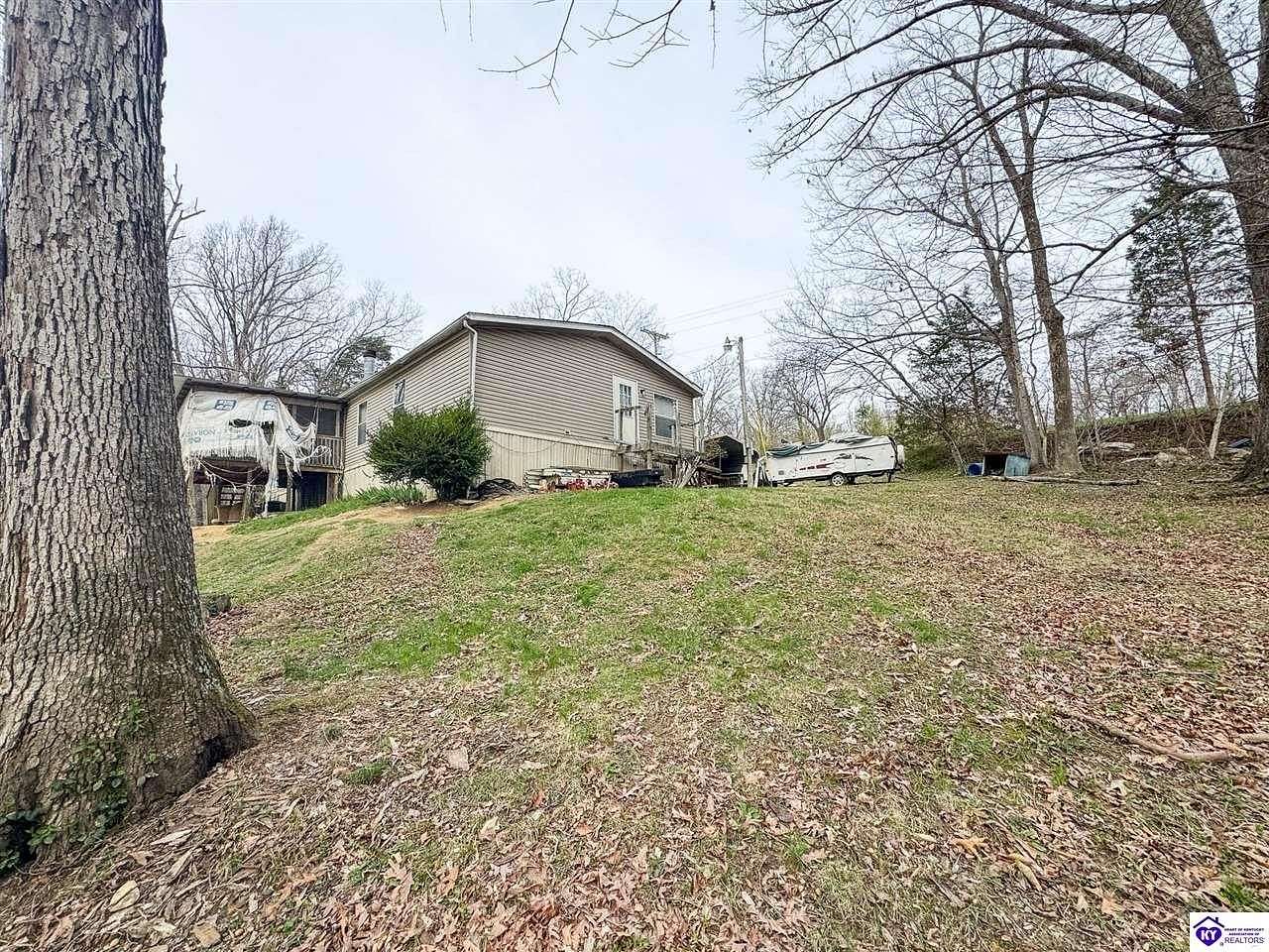 1.7 Acres of Land with Home for Sale in Elizabethtown, Kentucky