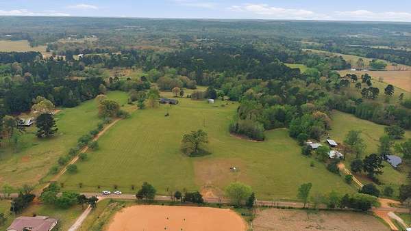 69.2 Acres of Agricultural Land with Home for Sale in Frankston, Texas