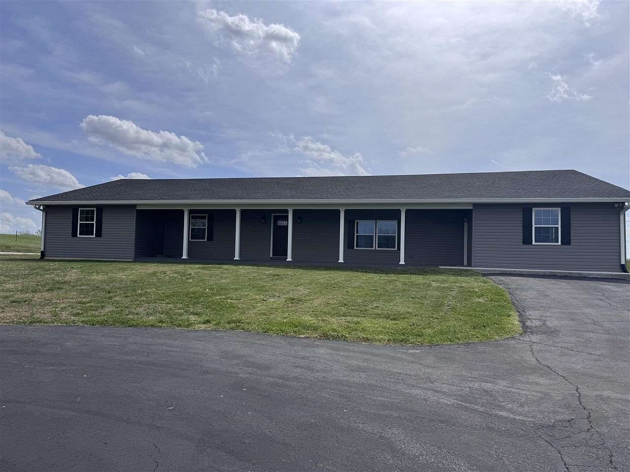 2.4 Acres of Land with Home for Sale in Bowling Green, Kentucky