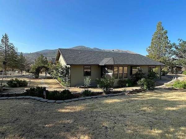 14.6 Acres of Land with Home for Sale in Montague, California