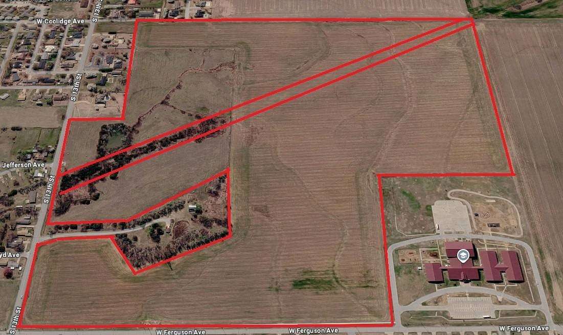 123 Acres of Land for Sale in Blackwell, Oklahoma