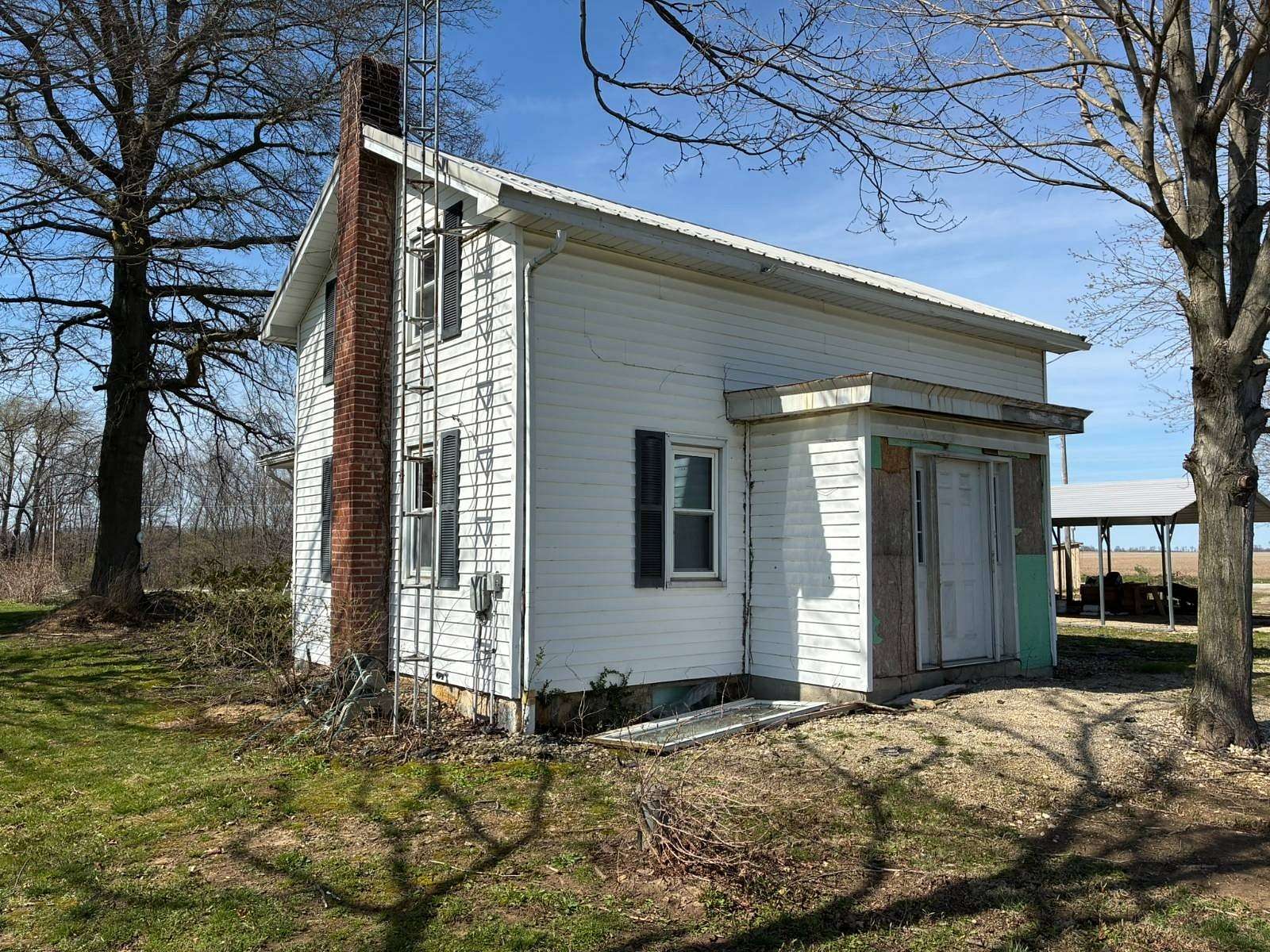 1.62 Acres of Land with Home for Sale in Upper Sandusky, Ohio