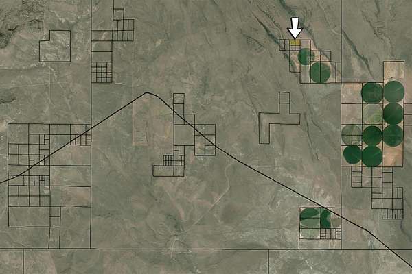 20 Acres of Recreational Land for Sale in Christmas Valley, Oregon