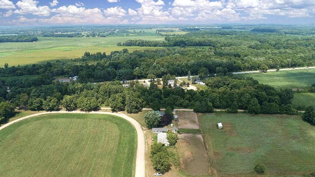 7 Acres of Residential Land for Sale in Sherwood, Michigan