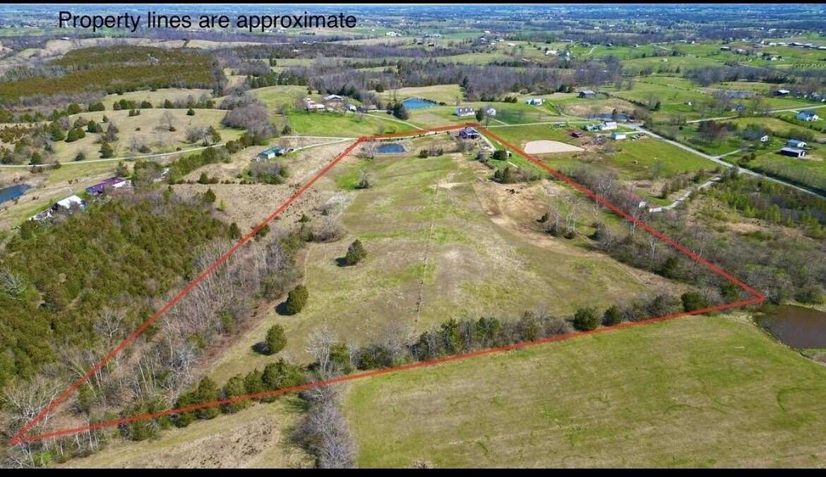 15.6 Acres of Land with Home for Sale in Harrodsburg, Kentucky