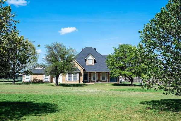 5 Acres of Land with Home for Sale in Midlothian, Texas