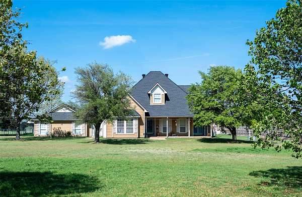 5 Acres of Land with Home for Sale in Midlothian, Texas